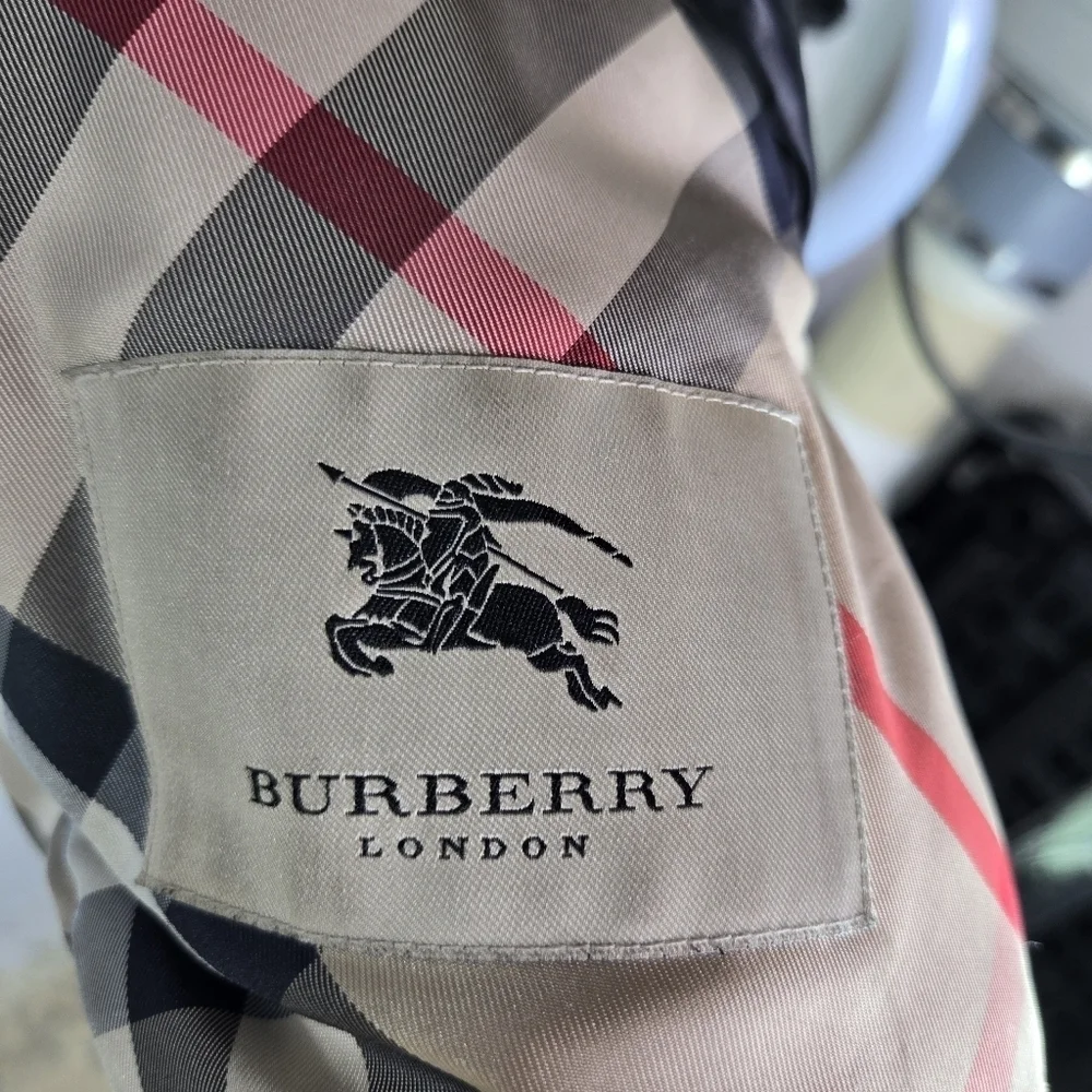 Burberry black down quilted puffer jacket